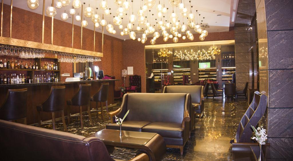 Tang Palace Hotel Akra Zewnętrze zdjęcie