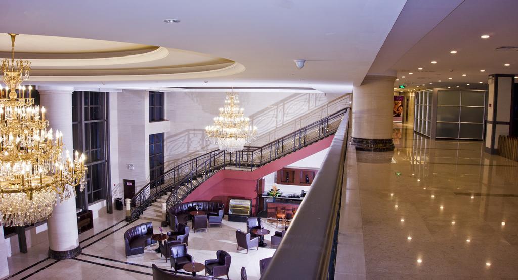Tang Palace Hotel Akra Zewnętrze zdjęcie