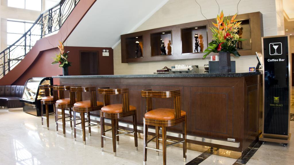 Tang Palace Hotel Akra Zewnętrze zdjęcie