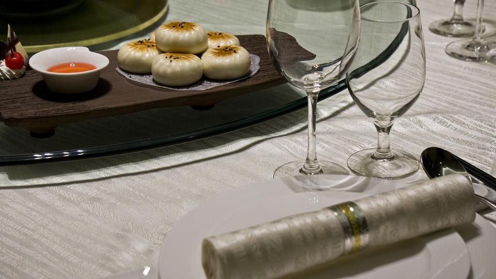 Tang Palace Hotel Akra Zewnętrze zdjęcie