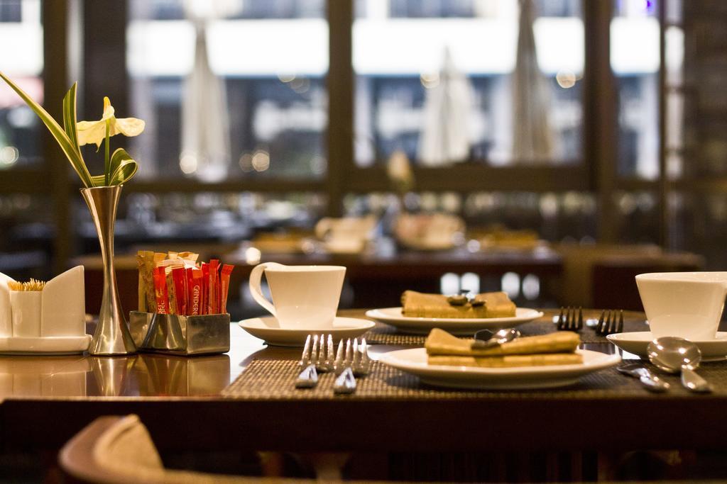 Tang Palace Hotel Akra Zewnętrze zdjęcie