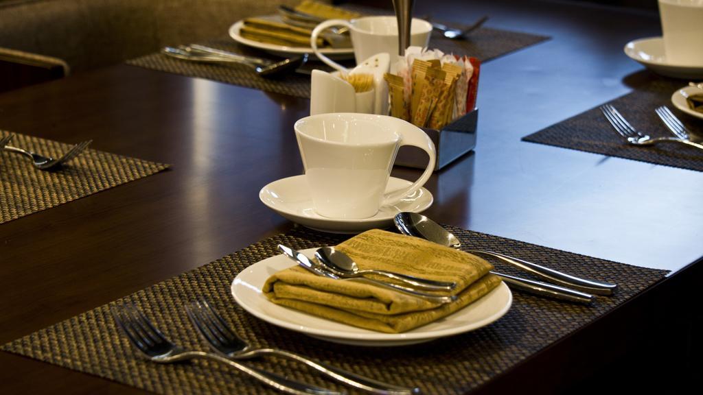Tang Palace Hotel Akra Zewnętrze zdjęcie