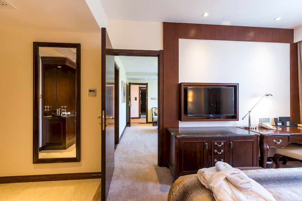 Tang Palace Hotel Akra Zewnętrze zdjęcie