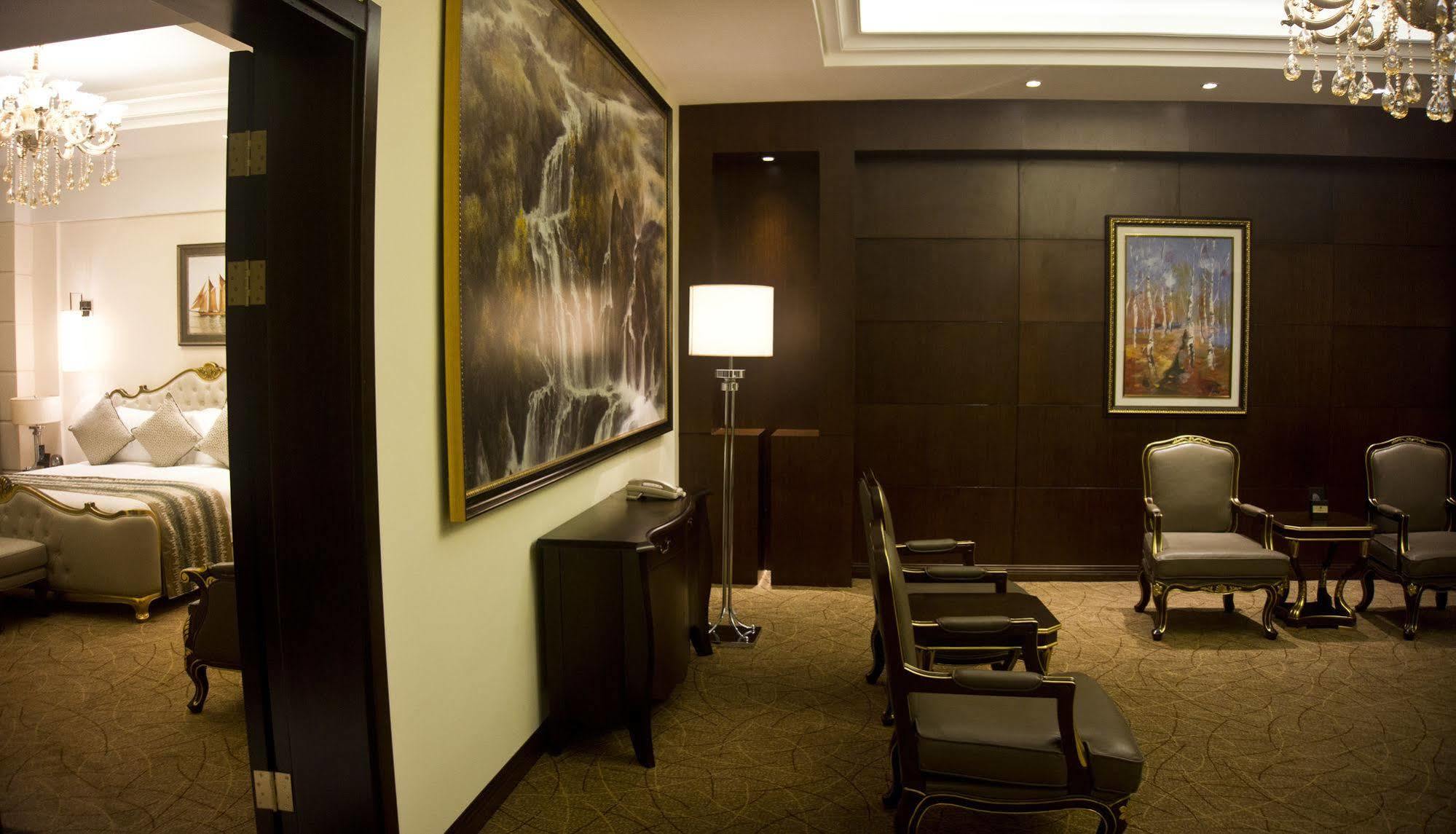 Tang Palace Hotel Akra Zewnętrze zdjęcie